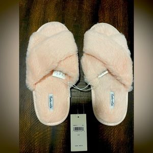 Splendid Pink Slippers - BRAND NEW NEVER WORN